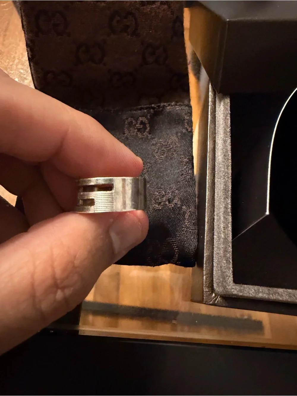 Gucci Silver-Tone Open Square Ring size 4.5